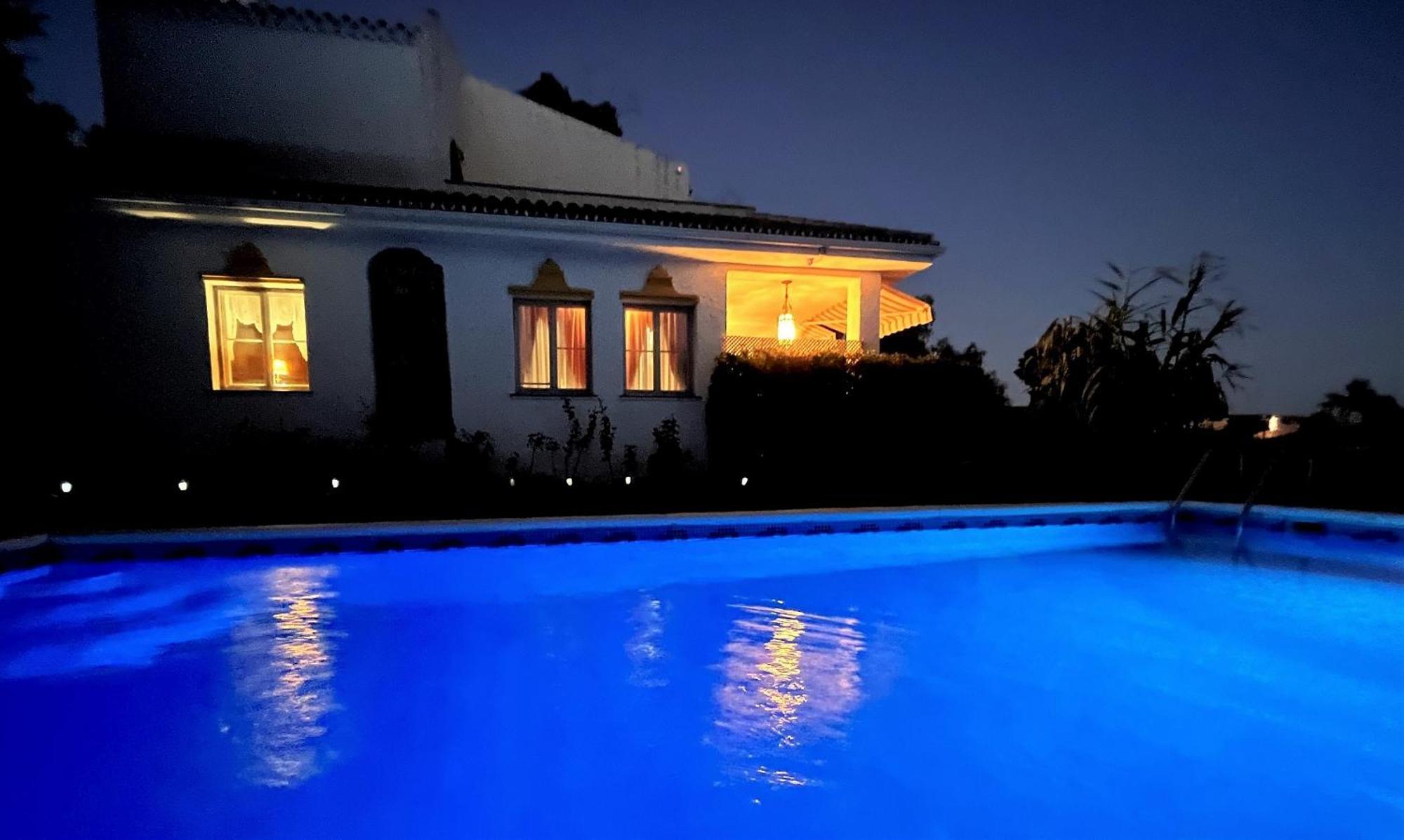 Holiday Villa In 10 Min From Fuengirola Beach With Sea Views Pool Bbq Parking Wifi Aircon Big Garden Mijas Eksteriør billede